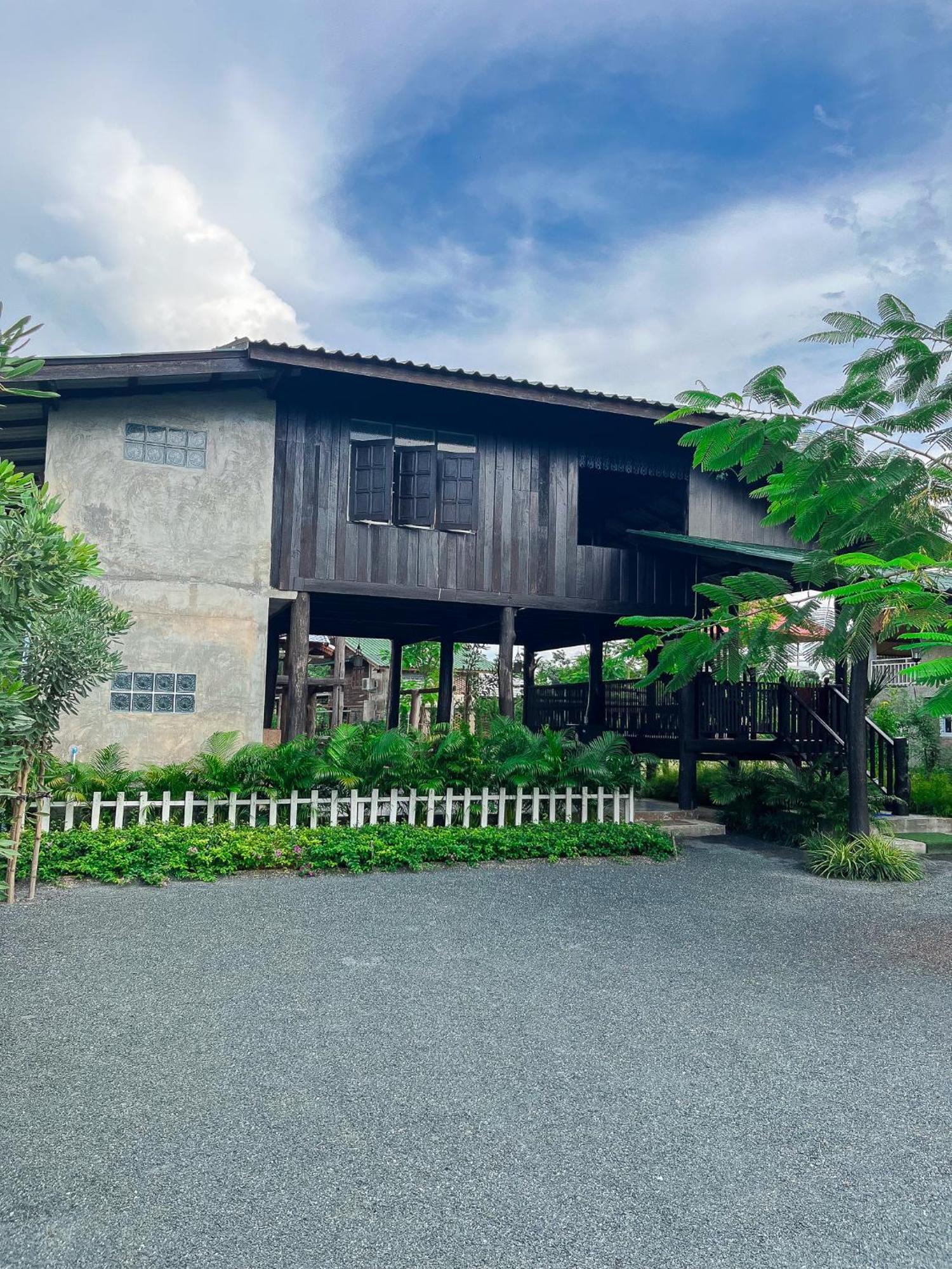 North Pine Forest Homestay บ้านไม้สนโฮมสเตย์ Ban Mae Pong Extérieur photo